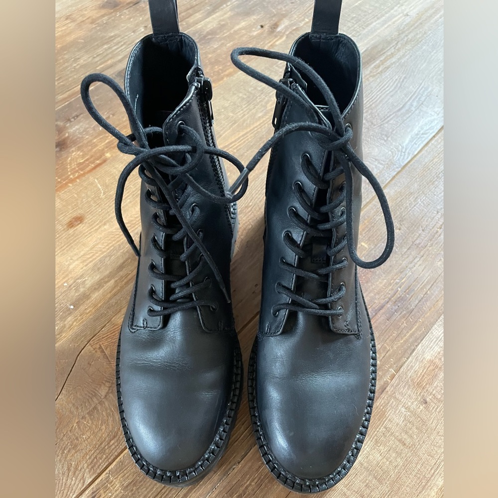 Vince CAMBRIA Lace Up Lug Sole Boots
